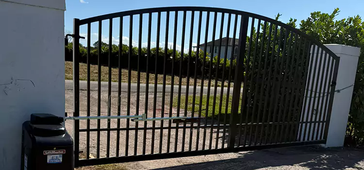 Driveway Fence Repair Round Lake